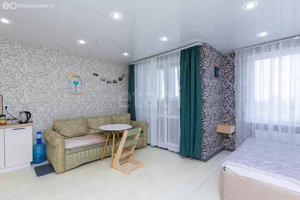 Квартира-студия: Тюмень, улица Вице-адмирала Воронцова, 1 (34.2 м) - Фото 1