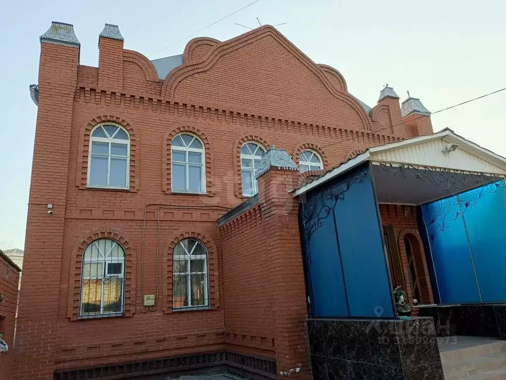 Дом в Омская область, Омск Порт-Артур мкр, ул. Семашко, 16 (378 м) - Фото 1