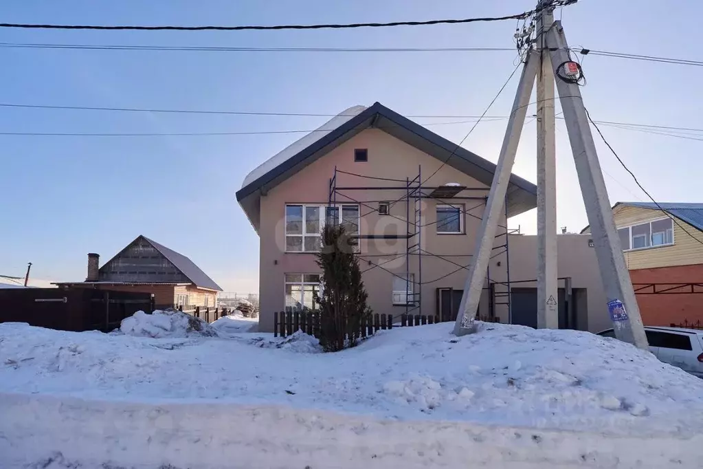 Дом в Кемеровская область, Кемерово ул. Марата (150 м) - Фото 1