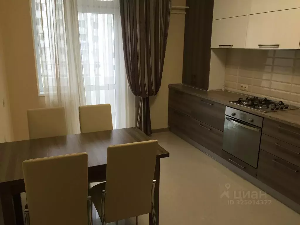 2-к кв. Севастополь просп. Античный, 20б (75.0 м) - Фото 1