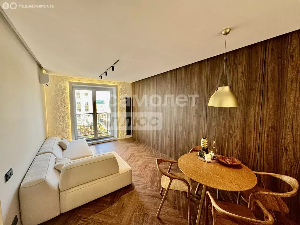 3-комнатная квартира: Ижевск, Красная улица, 140 (60 м) - Фото 0