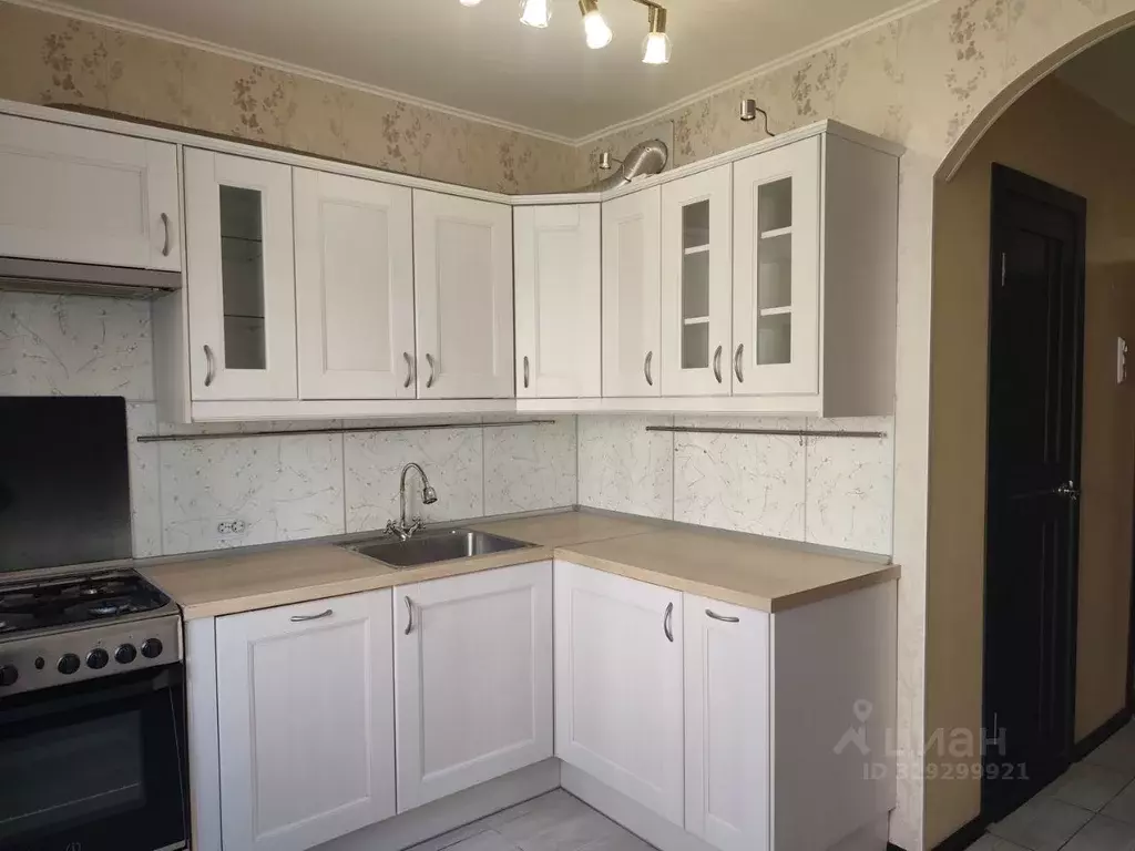 1-к кв. Ленинградская область, Гатчина ул. Авиатриссы Зверевой, 18к3 ... - Фото 1