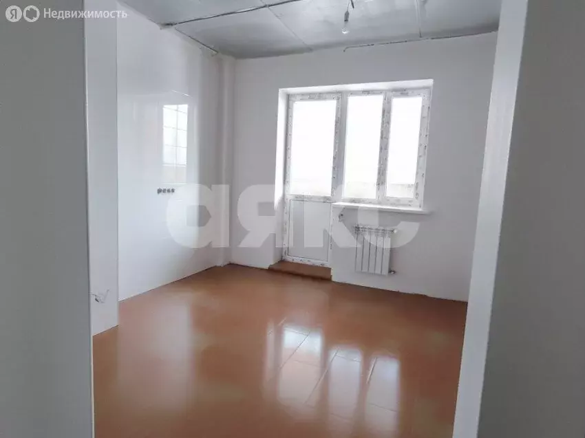 1-комнатная квартира: Батайск, улица Шмидта, 5А (45.8 м) - Фото 0