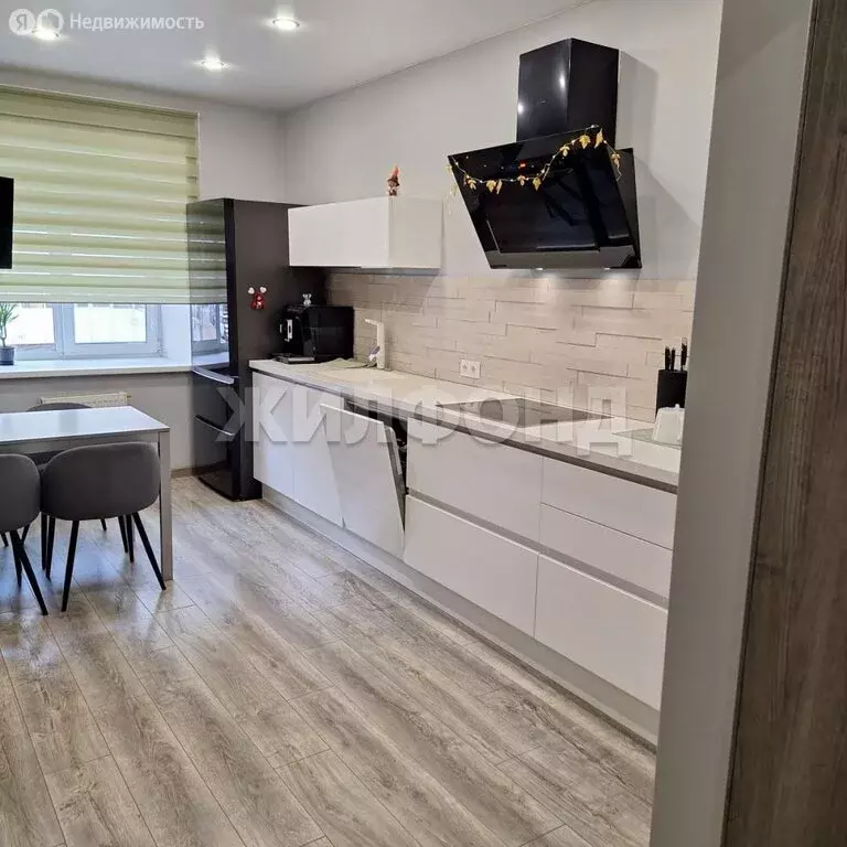 3-комнатная квартира: Абакан, проспект Дружбы Народов, 43А (90.6 м) - Фото 2