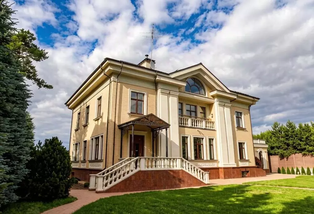 Дом в Московская область, Одинцово Стольное кп, 1 (1200 м) - Фото 1