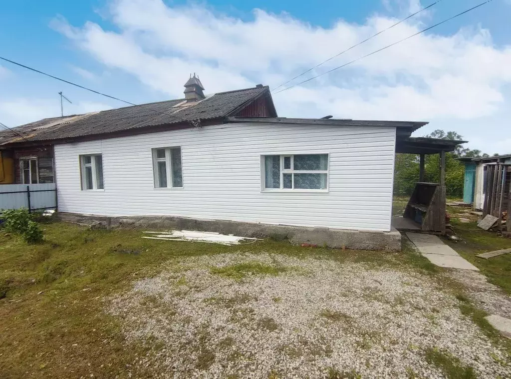 Дом в Приморский край, Партизанский муниципальный округ, с. ... - Фото 1