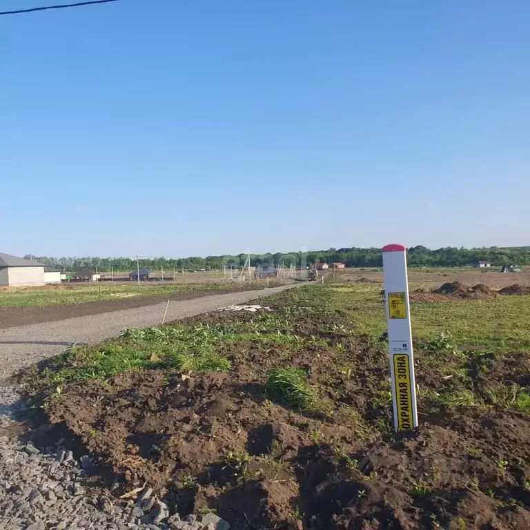 Участок в Белгородская область, Старооскольский городской округ, с. ... - Фото 0