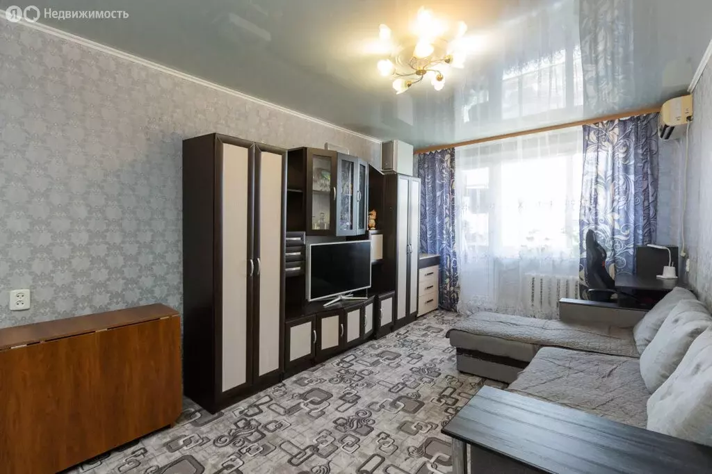 3-комнатная квартира: Оренбург, Народная улица, 12/1 (61.9 м) - Фото 1