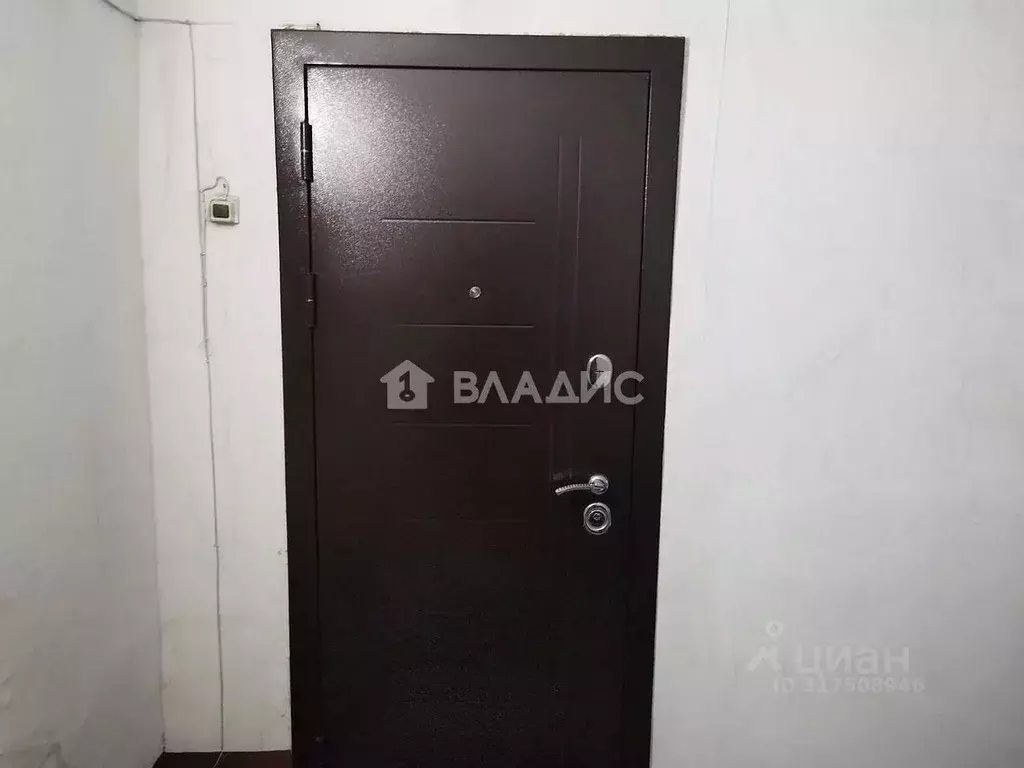 3-к кв. Алтайский край, Бийск ул. Алексея Кольцова, 37/3 (58.0 м) - Фото 0