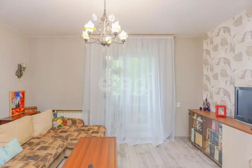 3-к кв. Иркутская область, Ангарск 30-й кв-л, 2 (60.5 м) - Фото 0