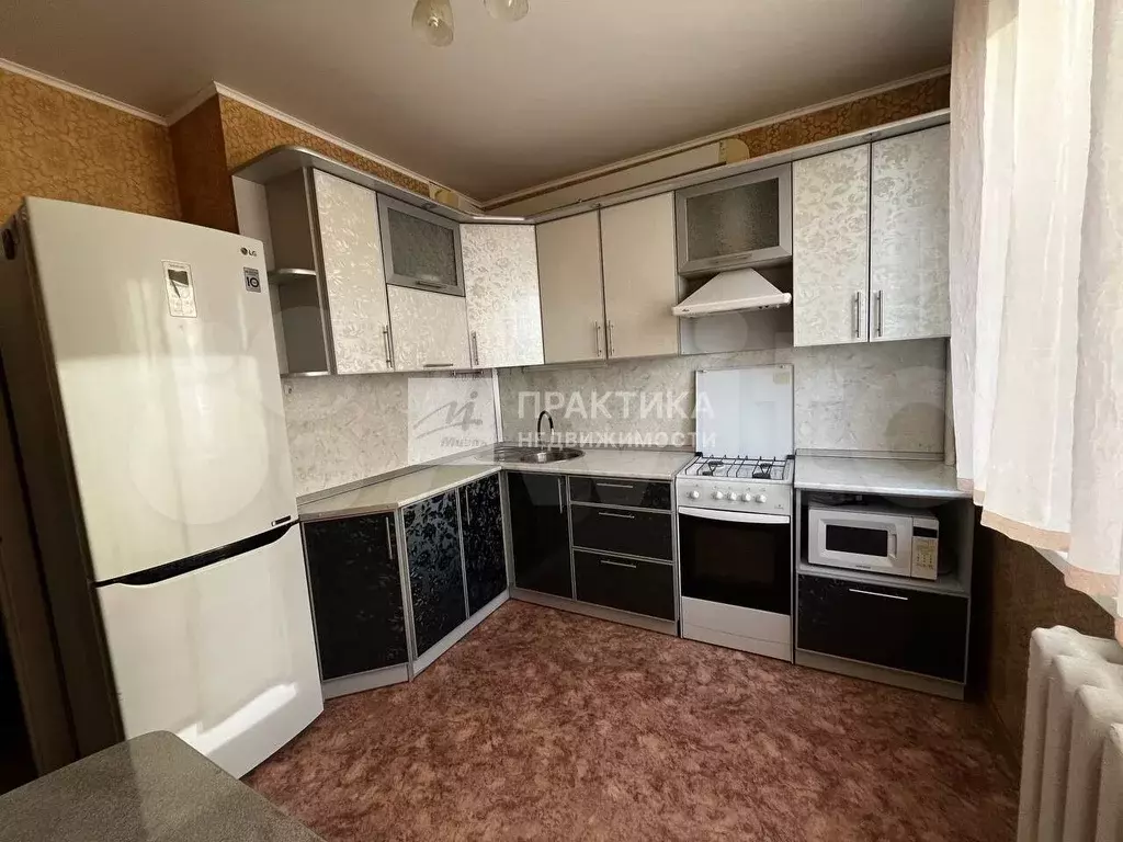 2-к. квартира, 51 м, 3/10 эт. - Фото 0
