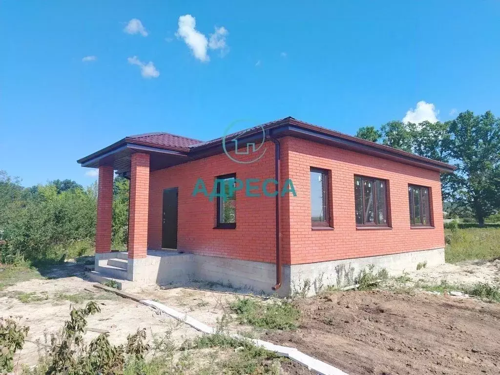 Дом в Белгородская область, Новооскольский муниципальный округ, с. ... - Фото 2