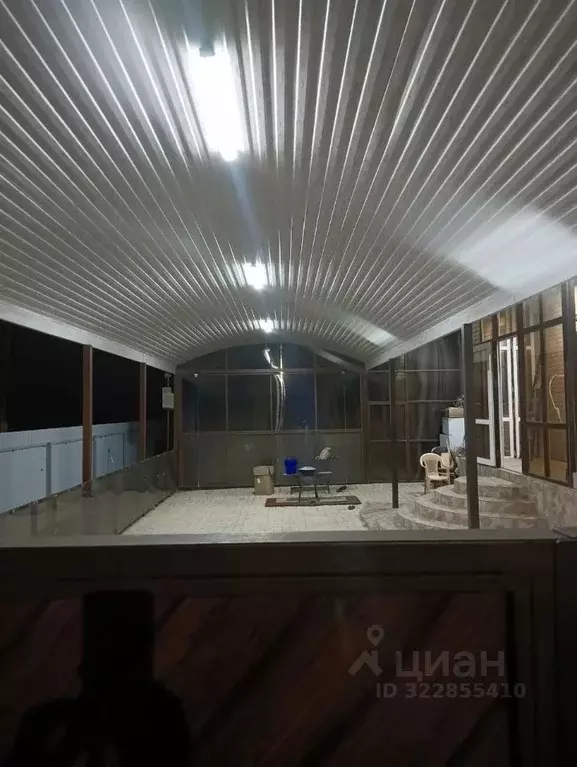 Дом в Ставропольский край, с. Кочубеевское ул. Родниковая (247 м) - Фото 1