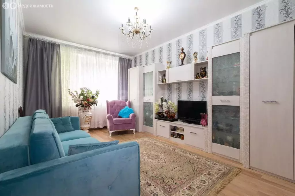 2-комнатная квартира: Калининград, Ленинский проспект, 59 (56 м) - Фото 1