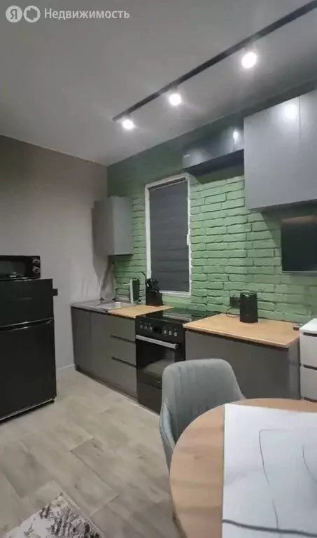 Квартира-студия: Сочи, Малая улица, 3/2Б (23 м) - Фото 1