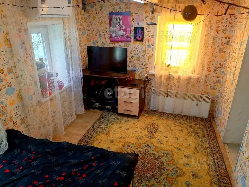 Дом в Краснодарский край, Щербиновское с/пос, пос. Щербиновский  (28 ... - Фото 1