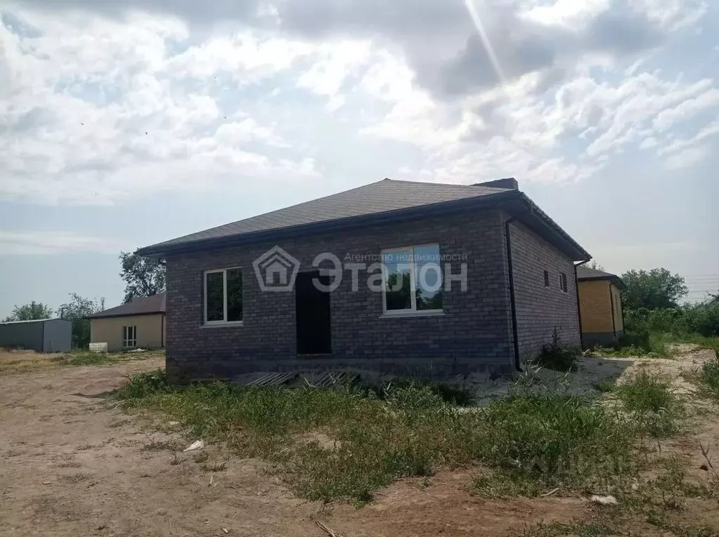 Дом в Волгоградская область, Волгоград Штурманская ул., 66 (110 м) - Фото 0