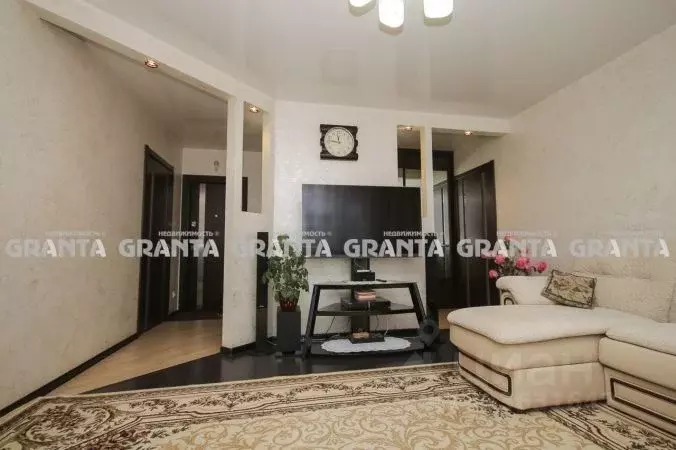 2-к кв. Красноярский край, Красноярск Свердловская ул., 137 (53.0 м) - Фото 0