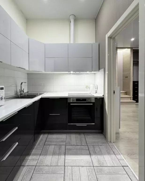 3-к кв. Санкт-Петербург ул. Глухая Зеленина, 6 (88.0 м) - Фото 1