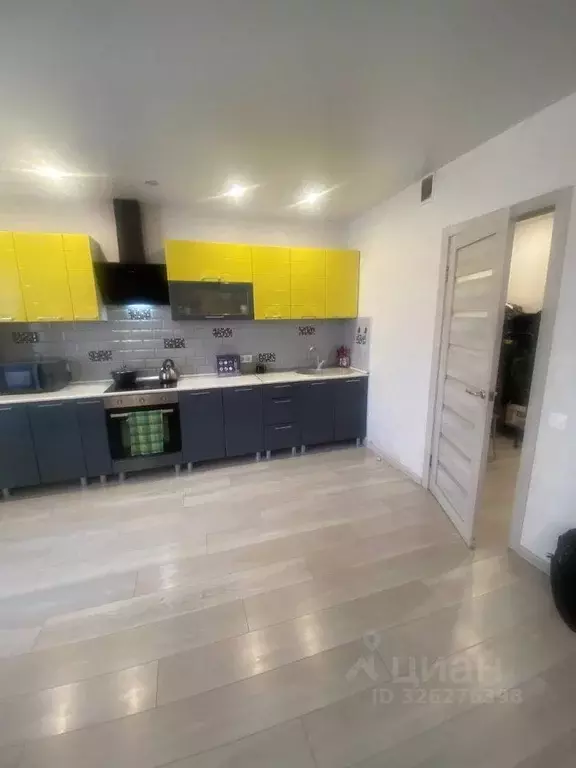 2-к кв. Саратовская область, Энгельс Полиграфическая ул., 85 (65.0 м) - Фото 1