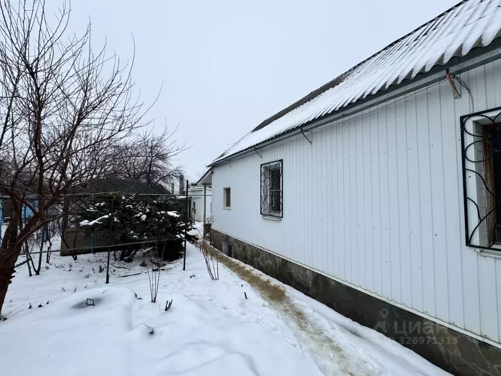 Дом в Волгоградская область, Волгоград ул. Немировича-Данченко, 4 (64 ... - Фото 1