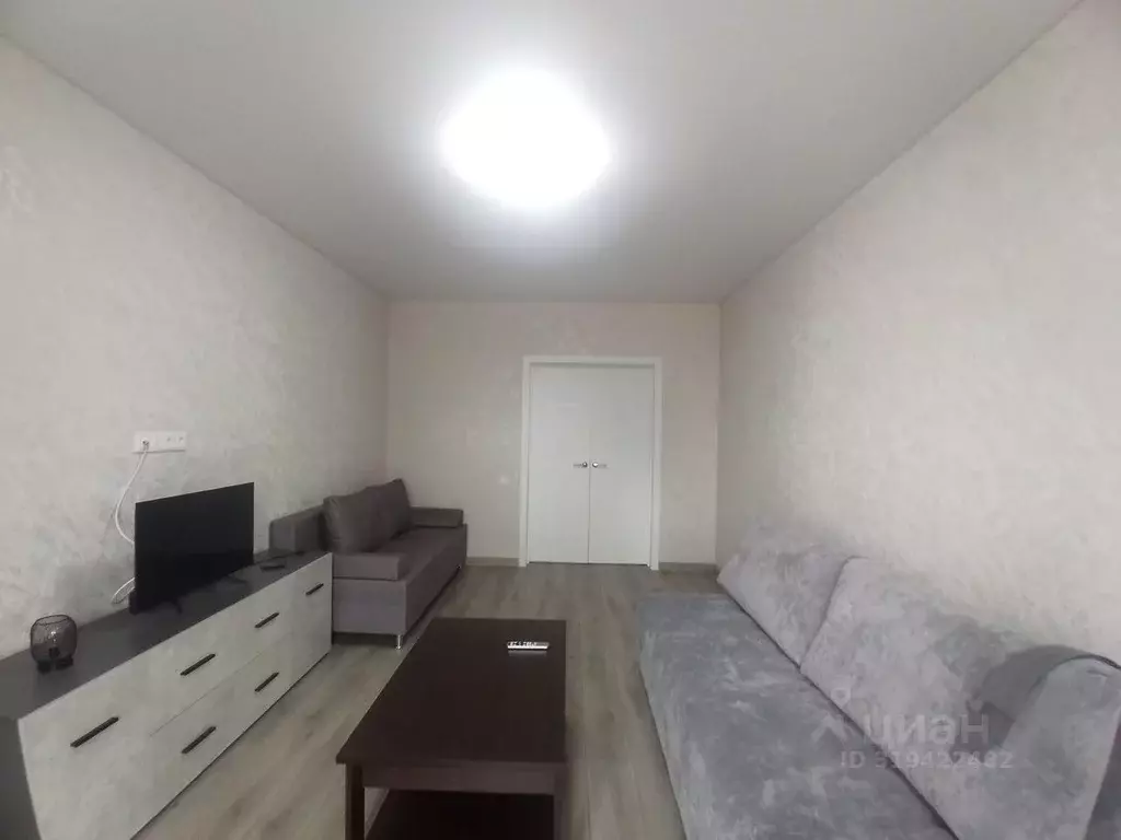 1-к кв. Башкортостан, Уфа ул. Октябрьской Революции, 54Б (40.1 м) - Фото 2