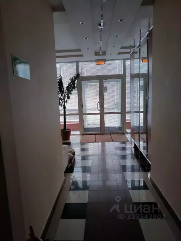 Помещение свободного назначения в Курганская область, Курган ул. ... - Фото 2