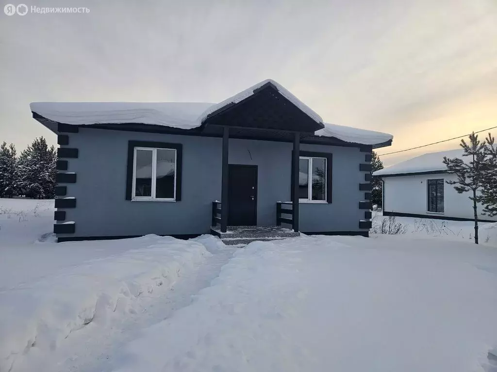 Дом в Свердловская область, Белоярский муниципальный округ, посёлок ... - Фото 1