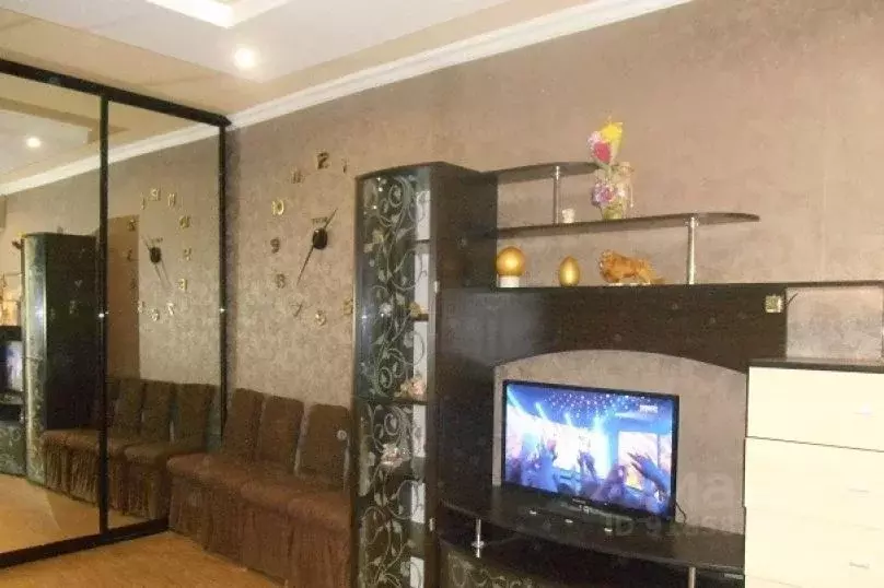 2-к кв. Крым, Щелкино Ленинский район, 1-й мкр, 27 (65.0 м) - Фото 1