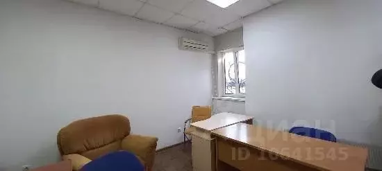 Офис в Самарская область, Тольятти ул. Дзержинского, 56 (50 м) - Фото 0