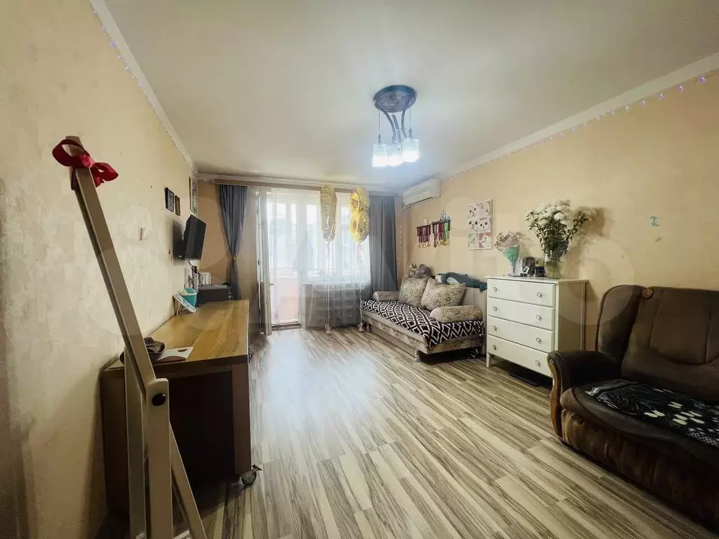 1-к. квартира, 37 м, 5/5 эт. - Фото 1