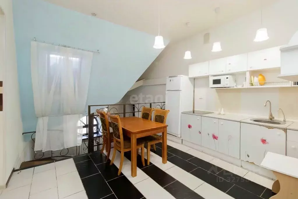 3-к кв. Тюменская область, Тюмень ул. Николая Федорова, 9 (92.0 м) - Фото 1