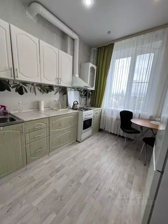 3-к кв. Псковская область, Великие Луки просп. Гагарина, 69 (57.4 м) - Фото 0