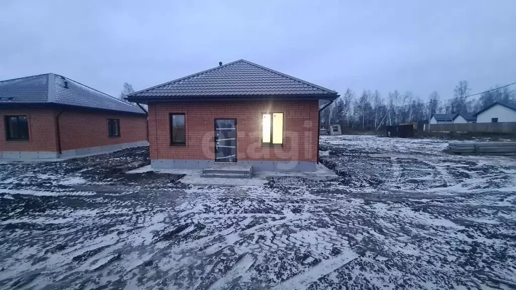 Дом в Тюменская область, Тюменский муниципальный округ, с. Перевалово, ... - Фото 1