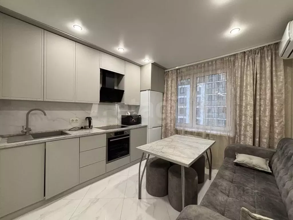 2-к кв. Тюменская область, Тюмень Интернациональная ул., 197В (80.0 м) - Фото 2