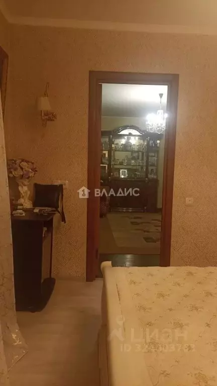 3-к кв. Волгоградская область, Волгоград ул. Маршала Еременко, 68 ... - Фото 2