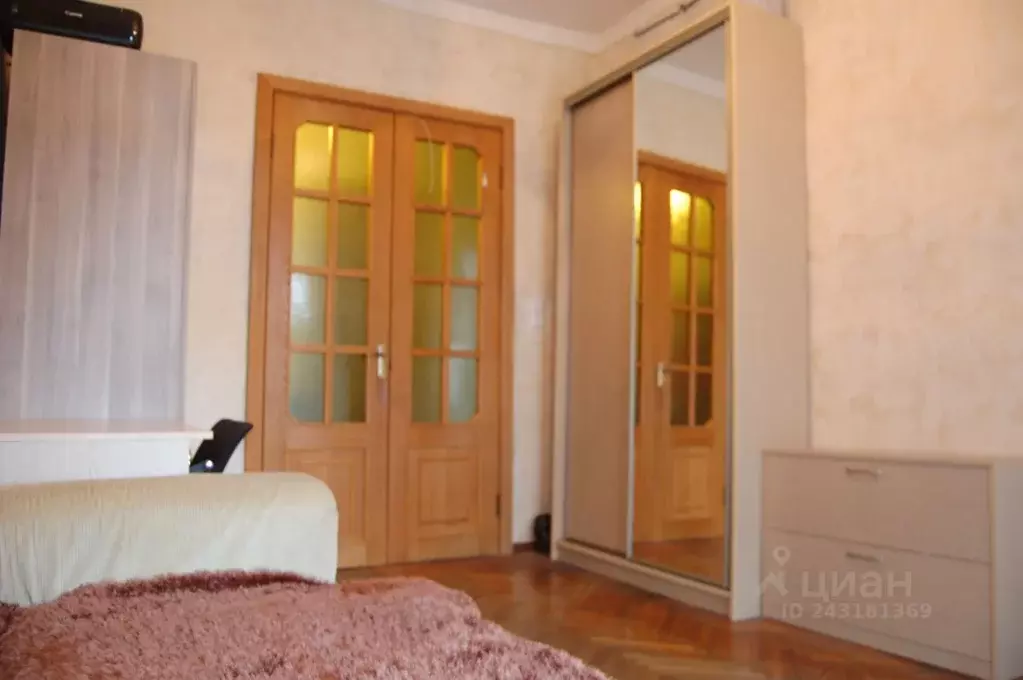 Комната Санкт-Петербург ул. Стахановцев, 18 - Фото 0