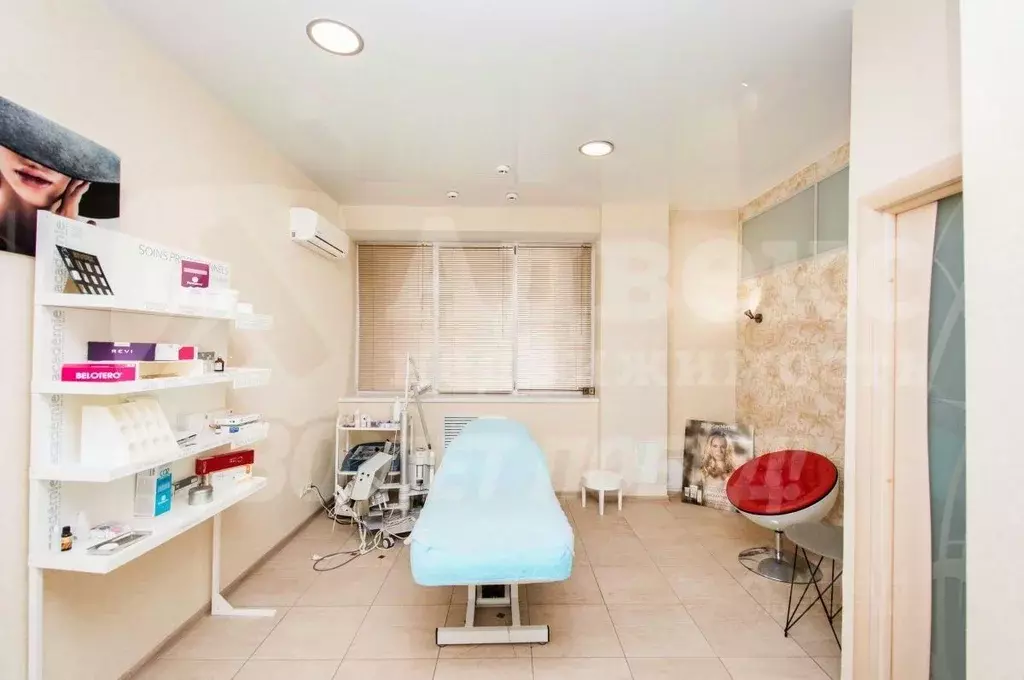 Помещение свободного назначения в Тюменская область, Тюмень ул. ... - Фото 1