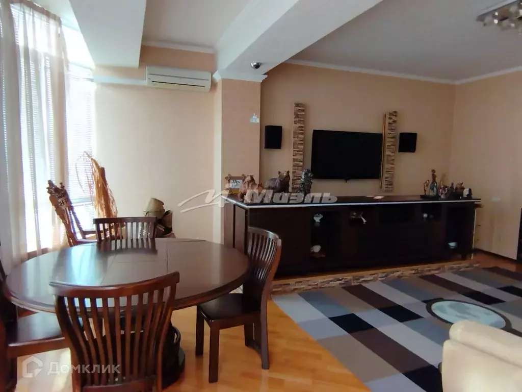 Продаётся 4-к квартира, 220 м - Фото 0