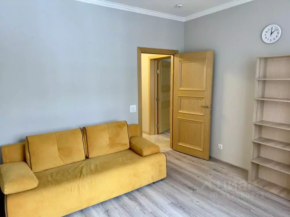 3-к кв. Москва Митинская ул., 28к2 (77.1 м) - Фото 0