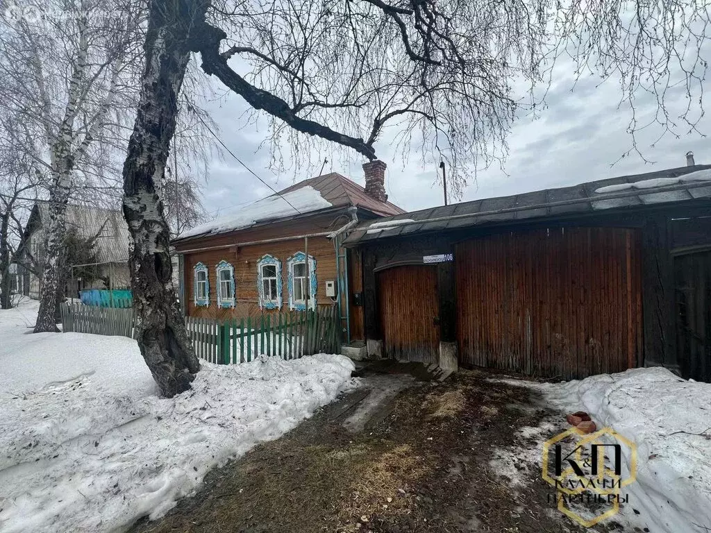 Дом в Полевской, Красноармейская улица, 106 (50 м) - Фото 1