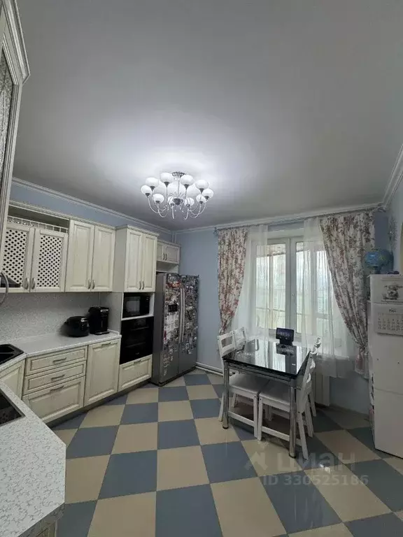 2-к кв. Московская область, Одинцово ул. Чикина, 12 (80.7 м) - Фото 2