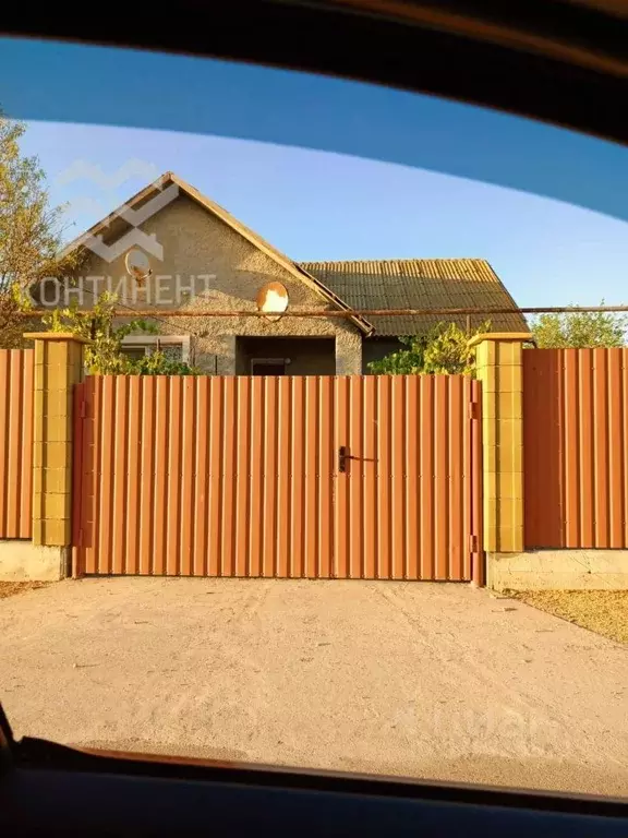 Дом в Крым, Черноморский район, с. Красноярское ул. Молодежная, 10 ... - Фото 0