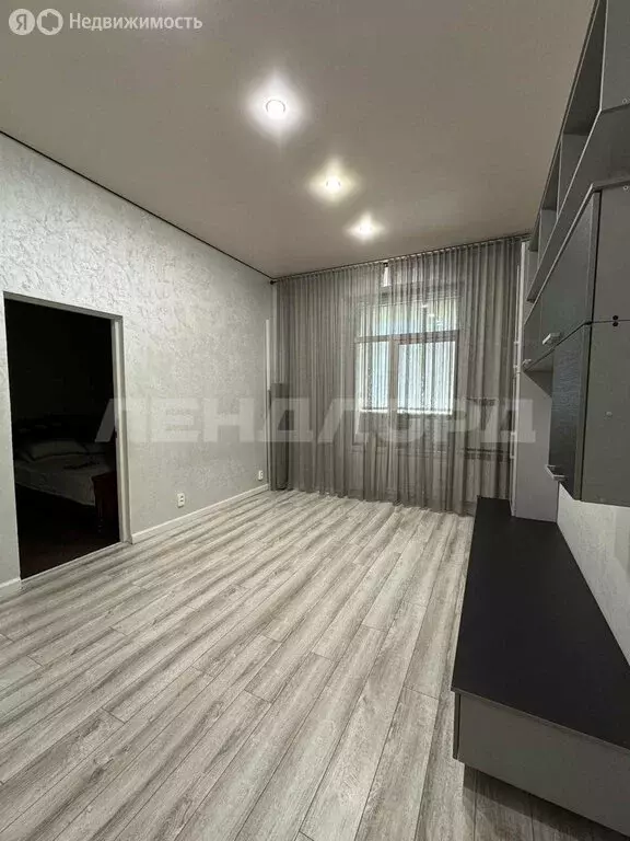 3-комнатная квартира: Новочеркасск, Гвардейская улица, 16 (63 м) - Фото 1