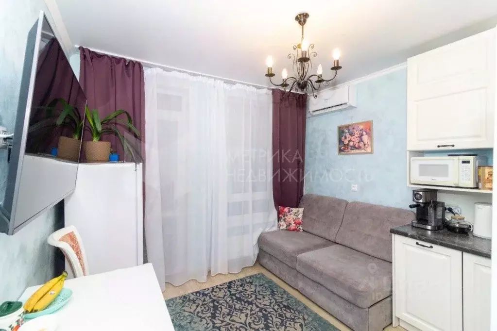 1-к кв. Тюменская область, Тюмень ул. Андрея Бушуева, 2 (34.6 м) - Фото 1