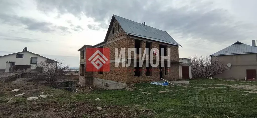 Дом в Крым, Бахчисарай ул. Альминская, 92 (550 м) - Фото 1