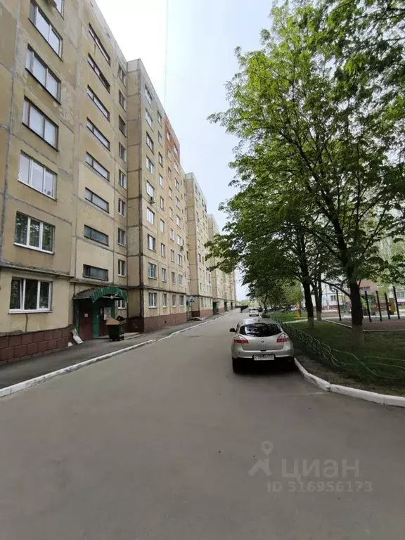 3-к кв. Орловская область, Орел ул. Матросова, 48 (69.0 м) - Фото 0