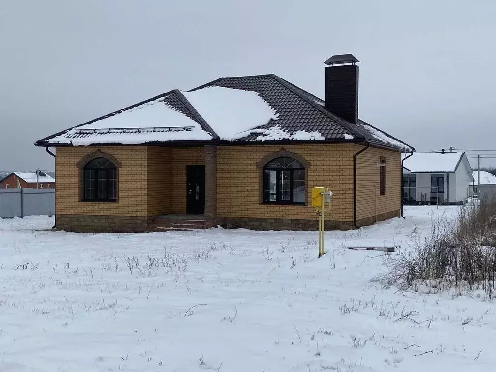 Дом в Белгородская область, Белгородский район, Никольское с/пос, с. ... - Фото 1