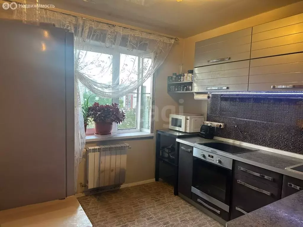 3-комнатная квартира: Озерск, проспект Карла Маркса, 4 (68.7 м) - Фото 1