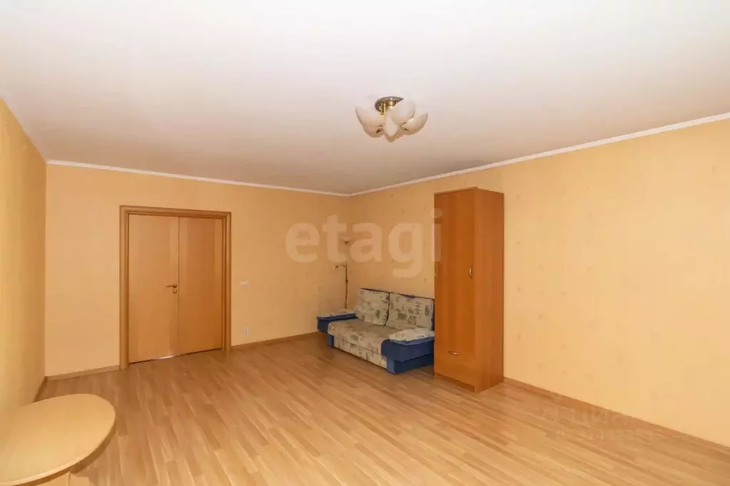 2-к кв. Челябинская область, Челябинск ул. Захаренко, 5А (76.5 м) - Фото 1